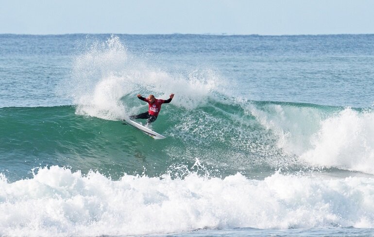 Kelly Slater in action in round 3 